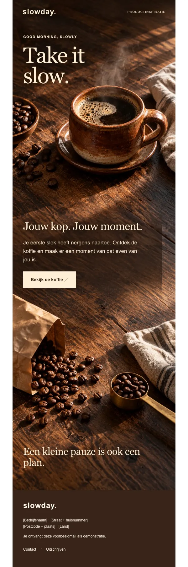 slowday — koffie, hout en warm ochtendlicht